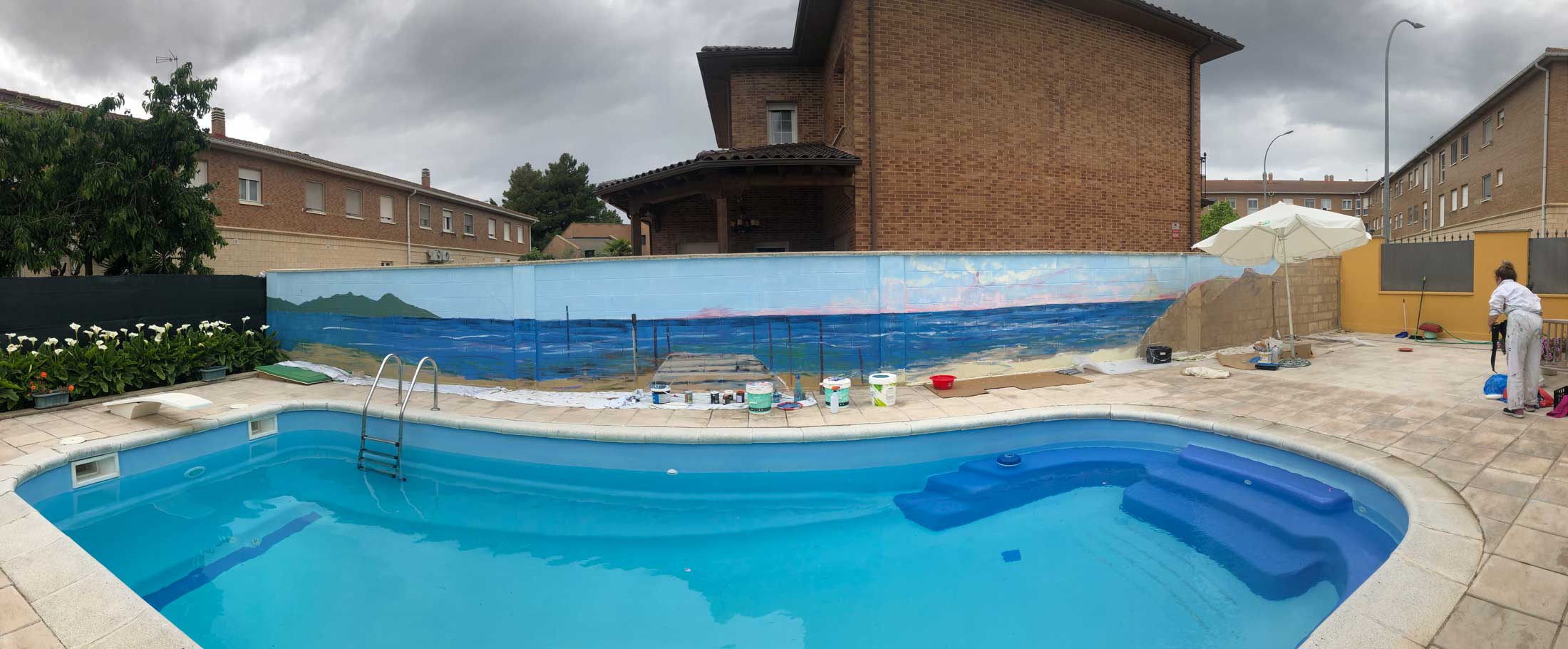 Mural en jardín de Peralta